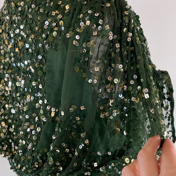 Ieena for Mac Duggal Draped Sleeve Emerald Sequin Gown, 4 - Picture 10 of 10